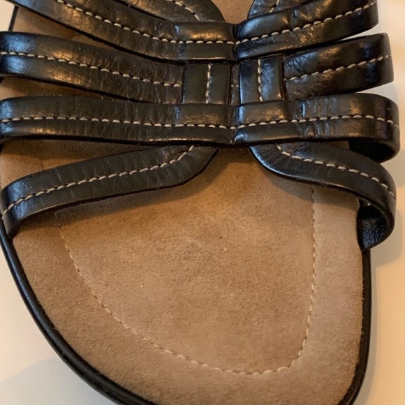 COLE HAAN NIKE AIR COLLAB Slip On Strappy Black Leather Cushioned Sandal 7.5 B - Picture 2 of 5